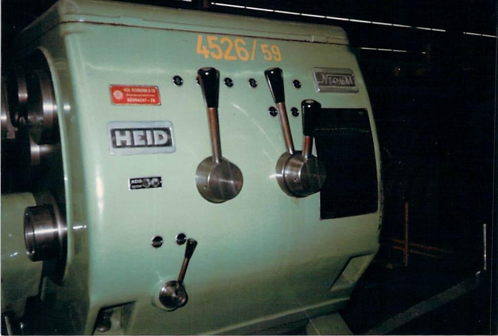 WIAP Umbau Eisenbahnrad Drehmaschine Heid: Eine konventionelle Maschine, Baujahr 1950, aus Österreich von der Firma Heid in Stockerau hergestellt, wird v