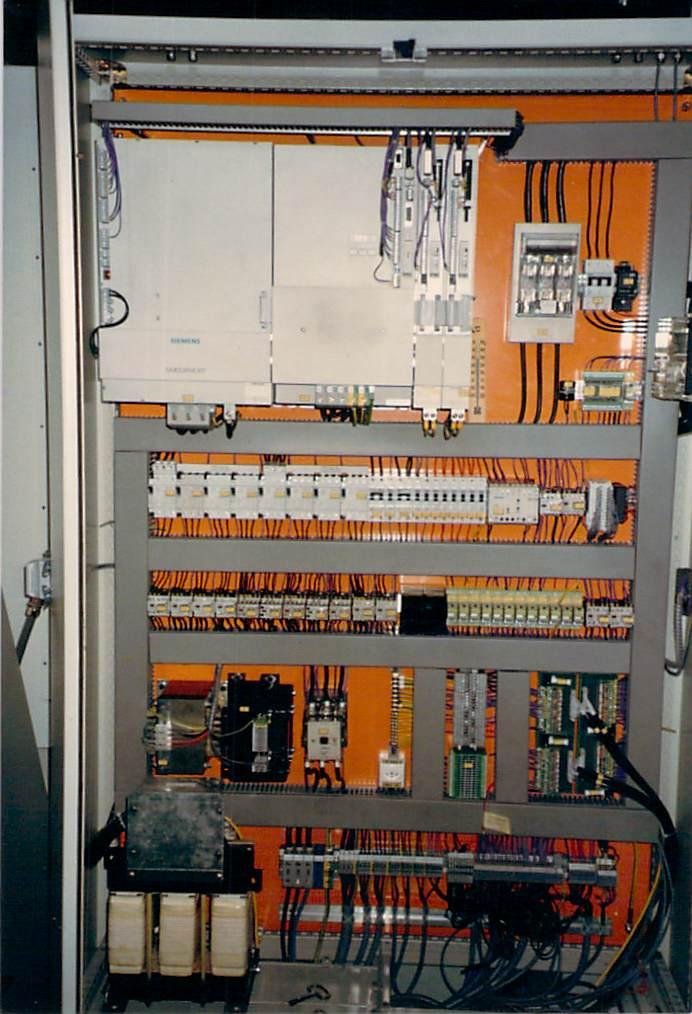 WIAP Umbau Eisenbahnrad Drehmaschine Heid: Auch die gesamte elektrische Planung ist von Wiap. Der Vorteil: alles aus einer Hand