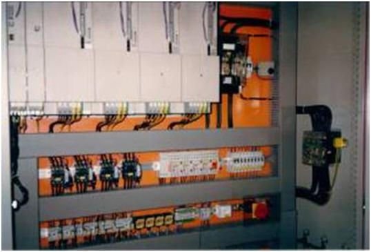 WIAP Reparatur Gornati CNC-Drehmaschine: Bild 8.1 Elektrischer Teil, alles aus einer Hand erspart dem Endkunden viel Zeit bei der F