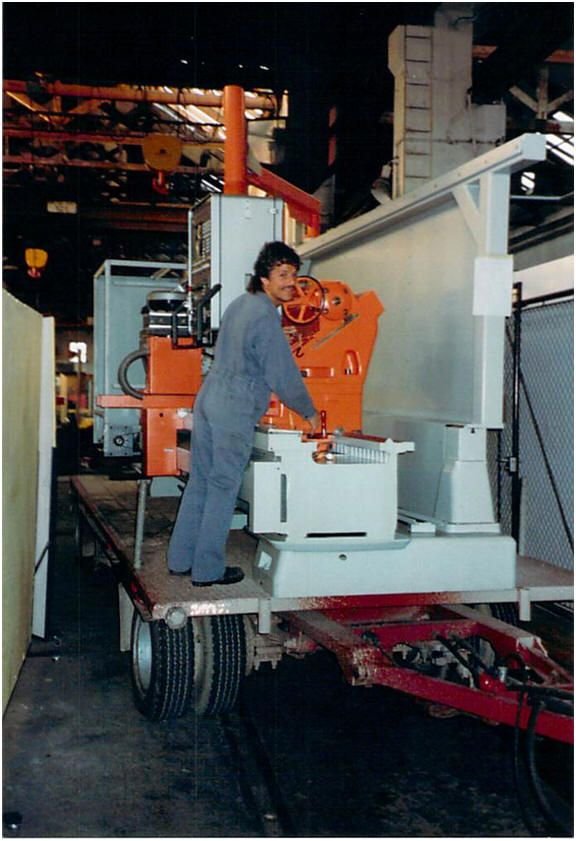 WIAP Reparatur Heid CNC-Drehbank: Bild 14.1 Jetzt ist die Maschine in der Halle verladen.