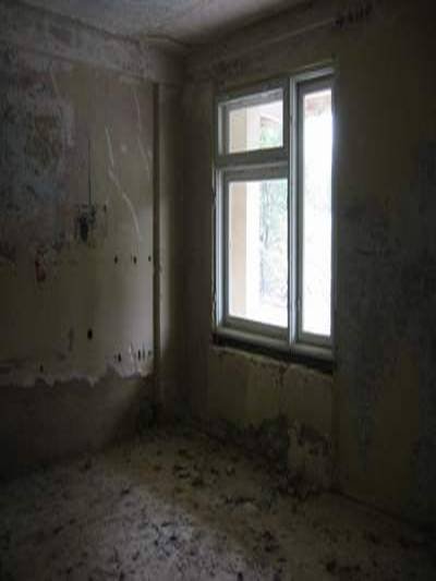 Photo: Spital innen Man hat 1 Mio. Hrifvja bewilligt, um den Spital etwas kosmetisch zu verbessern.