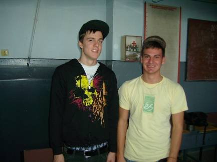 Photo: Jimmy und Pascal sie strahlen vor Freude dass Sie in der Ukraine sein dürfen!