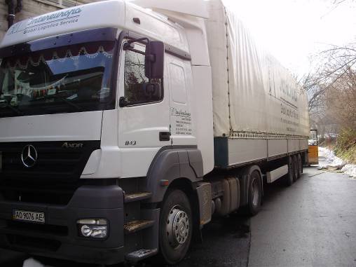 Photo: Am 21.01.2009 um 09.00 war der LKW aus der Ukraine bei uns, dann fuhr man zuerst nach Burgdorf und lud