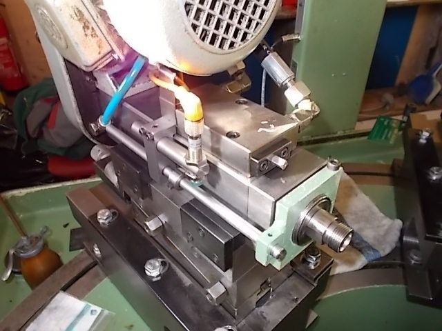 WIAP Umbau Rundtaktmaschine Solma: Ansicht der Hubeinheit von oben. Dass die Einheit hinten ist, konnten wir das alte Signal 