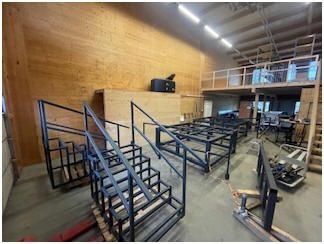 WIAP Umbau Safop CNC-Drehmaschine: Bild 10: In Dulliken in der Halle 2 werden die beiden Podest-Aussenteile und die Treppen b