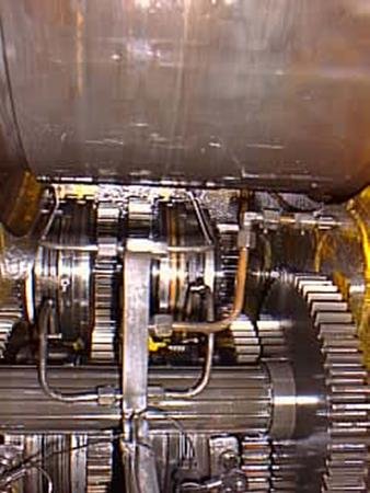 WIAP Umbau Tacchi CNC-Drehmaschine: Wenn alles so kompakt in einem Spindelstock verpackt ist, merkt man schon, dass es Maschin