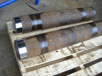 WIAP Service TBT Tiefbohrmaschine: Ölverlust, Schaben, Spülöl und Vorschub: Bild 2.1 Rohlinge die Tiefgebohrt werden müssen. Die Futterspannstelle wird angedreht