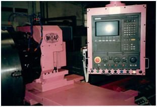 WIAP Umbau Sinumerik 810 820: Bild 8.4 Umgebaute Gornati CNC Drehmaschine mit Sinumerik 810T