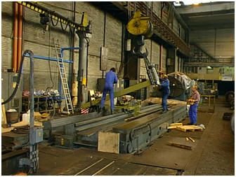 WIAP Umbau Walzendrehmaschine WDK 850: Bild 4.7 Montage der Wiap Sonderfräsvorrichtung.