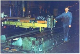 WIAP Umbau Walzendrehmaschine WDK 850: Bild 5.1 Die Führung des Maschinenbettes wurde vor Ort beim Kunden nach der Referenz der Z