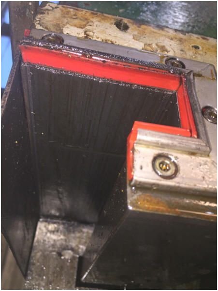 WIAP Service Weippert CNC-Drehmaschine: Bild 5: Weipert wählte hier ein eigener Weg bei der Führungsgestaltung. Sie fährt mit eine
