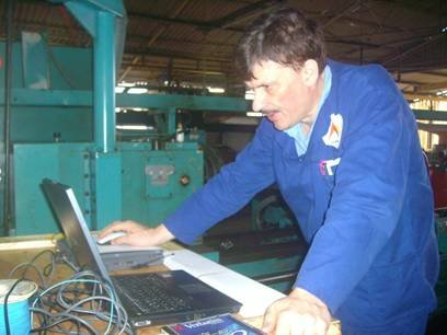 WIAP Umbau Weisser CNC-Drehmaschine: Es gibt einige Sachen, die gehen müssen, wie Revolver, Getriebe. Dann ist die Sicherheit s