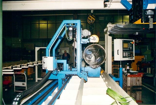 P3a: Die WIAP XA_SM Sondersägemaschine.