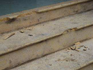 Sieht gar nicht so gut aus diese Treppe. Denke, da müssen wir Frau Lan noch einmal einladen zum Essen!