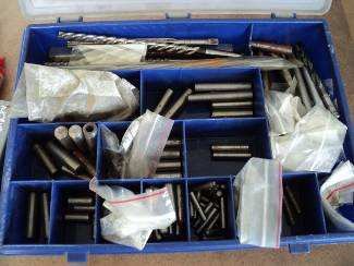 Dieses Set haben wir aus der Schweiz. In Vietnam fanden wir noch keine solchen Stifte. Wir denken, das ist auch etwas, w