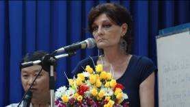 Dann verschiedene Ansprachen. Auch Iris hat ein paar Worte auf Schweizerdeutsch gesagt. Der Admin Bang hinten hat es dir