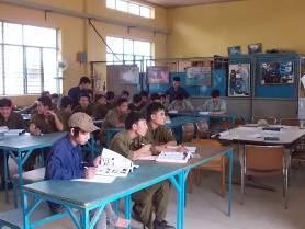 In Vietnam angekommen, erlebten wir eine neue Situation. Die 7 ehemaligen A Lehrlinge, schulten die Lehrlinge der B und 