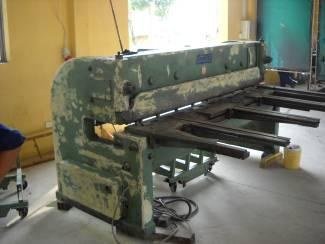 Hängi Schweizer Schlagschere, die wir aus der Schweiz nach Vietnam brachten.