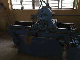 Flach Topfscheifmaschine mit Magnetischem Schwenk Balken P20 Schweizer Rundschleifmaschine P21, Studer Thun eine der bes